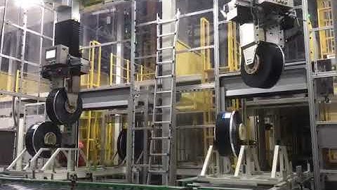 Clean Room Lifters and moving Devices for Battery Production