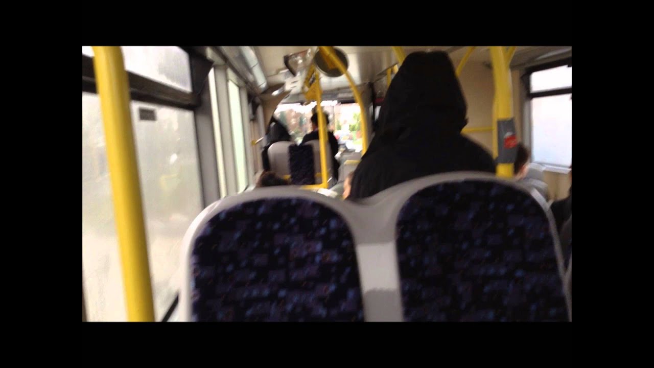 Route 200: First Essex: 33425 (SN59AWV): Dennis Trident II/ Enviro400