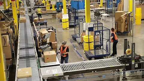 What is Meijer starting wage?