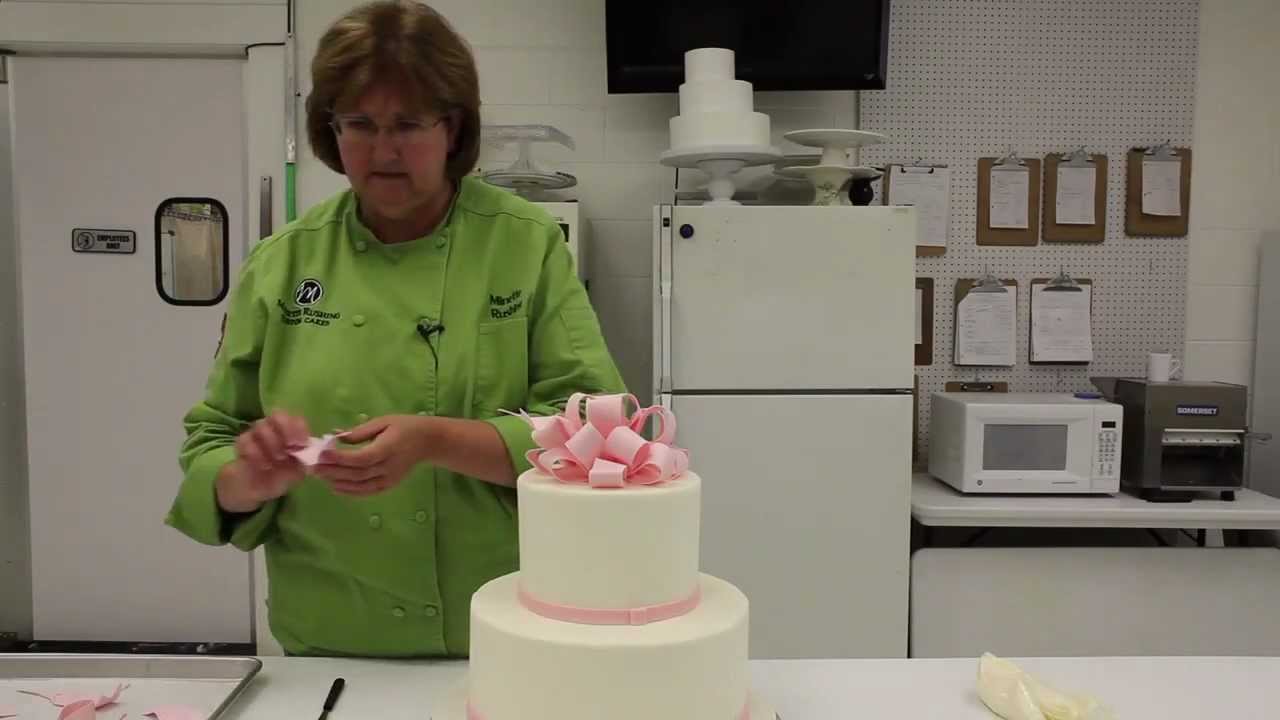 How to form Bow Loops, Ribbon Tails, and Curly Ques