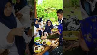 Download Lagu MELIPIR KE TELAGA BIRU CICEREM KUNINGAN BERSAMA AGUSTERA TOURISM MP3 Download Lagu MELIPIR KE TELAGA BIRU CICEREM KUNINGAN BERSAMA AGUSTERA TOURISM MP3