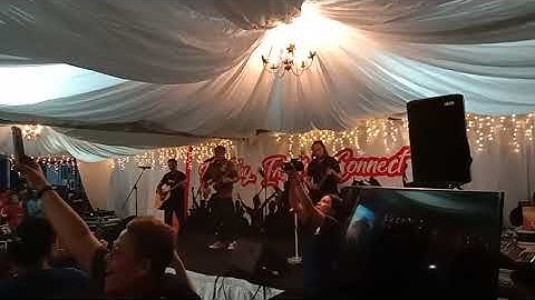 Live Performance ( Harusnya Aku - ARMADA ) by Come Y