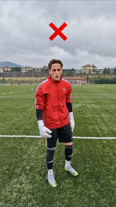 Kaleci Teknikleri-5🧤 1v1 Nasıl Pozisyon Alınır🔥 #football #futbol #keeper #goalkeeper #shorts