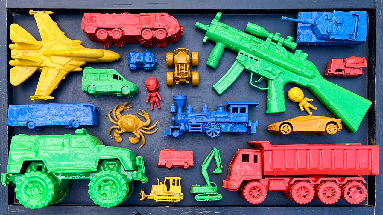 Membersihkan Mainan Mobil Balap,Kereta Api, Bus Telolet, Truk Molen, Tank Baja, Beko Excavator.