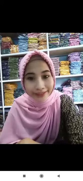 BUMIL & MAMAH MUDA CANTIK MULUS sedang live jualan hijab eh kebuka dikit mulus cuy!!! order ya bunda