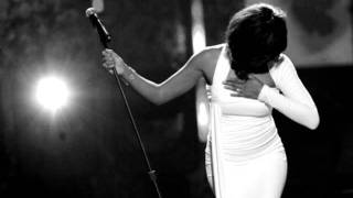 Video-Miniaturansicht von „Whitney Houston - All The Man That I Need“