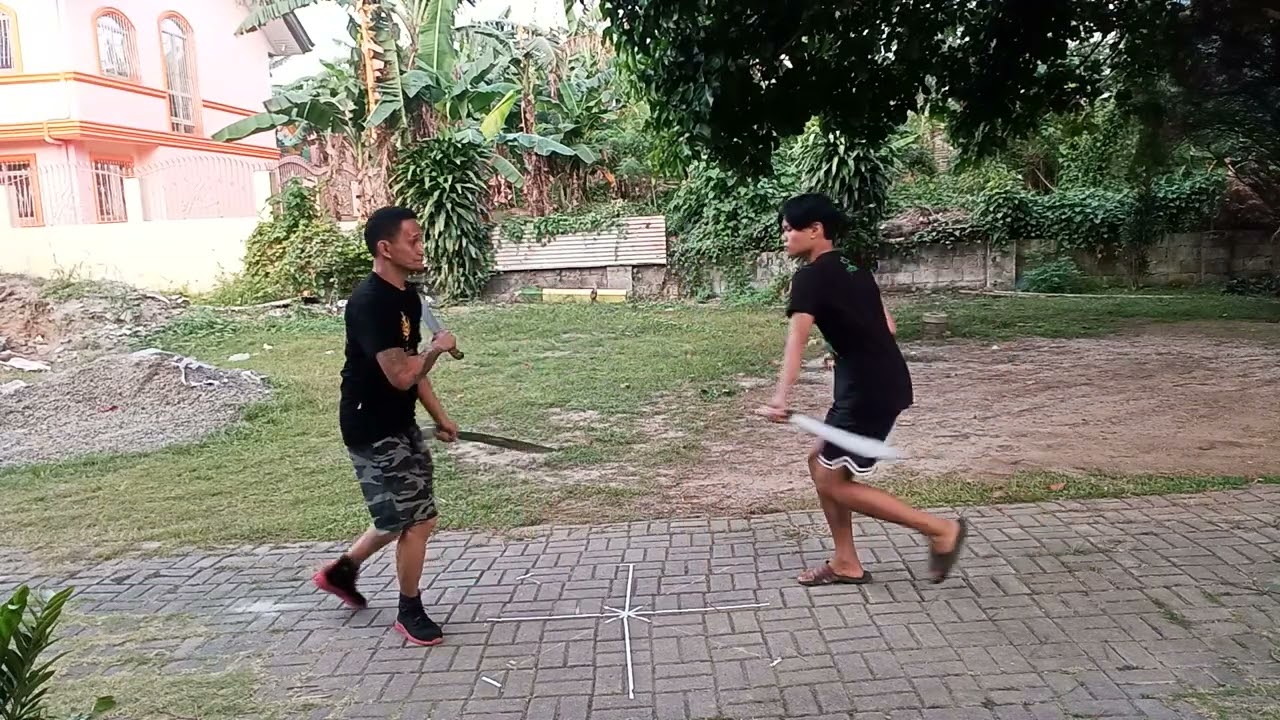 Double Pinuti blade drill with the Pendulum drill flow