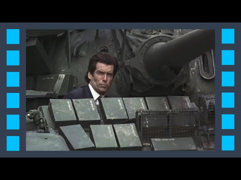 Джеймс Бонд на танке Т-55 — Золотой глаз (1995) Сцена из фильма 4/6