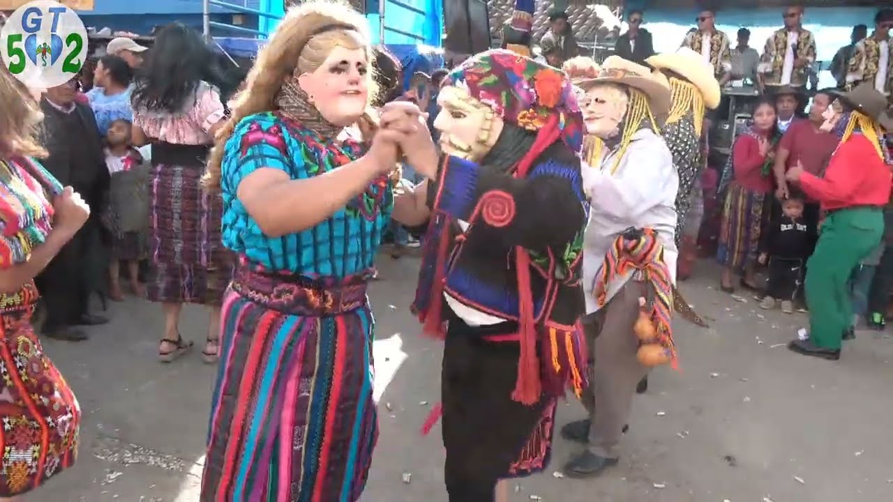 La Internacional Gema India y el Convite típico en la feria de Momostenango 2023