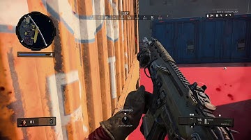 Guy throws combat axe across Cargo *Insane play* Call of duty Blackout!