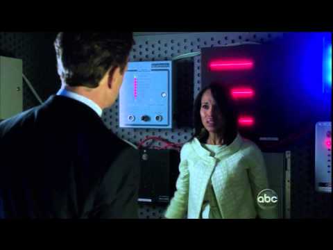 Olitz: 2x14 Church, Hallway...Closet (Complete Scene)