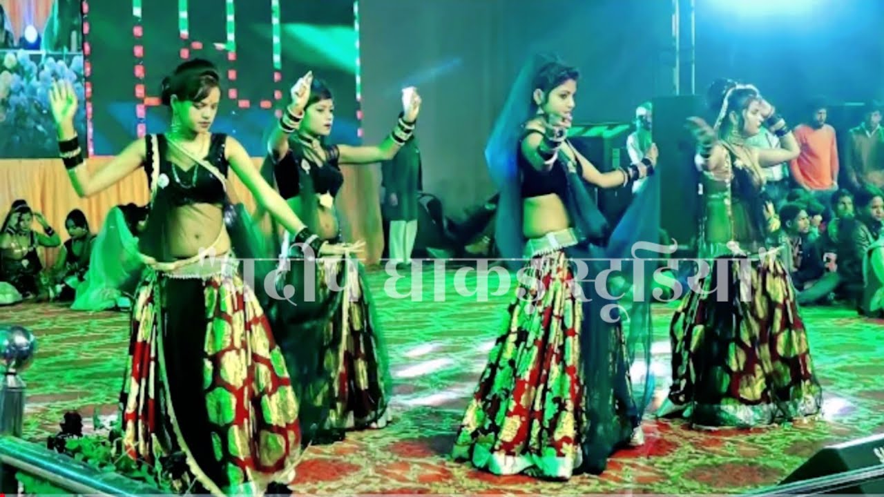 बुंदेली जवाबी राई❣️नैनन से नैना मिला लो गोरी धना अपनो बना लो#जितेंद्र_यादव√दीक्षा_भारती#rai