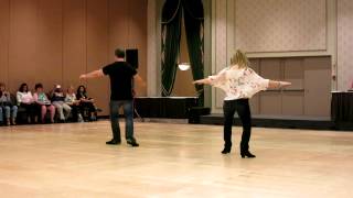 Flashlight ~ Demo by Neville Fitzgerald & Julie Harris - Line Dance