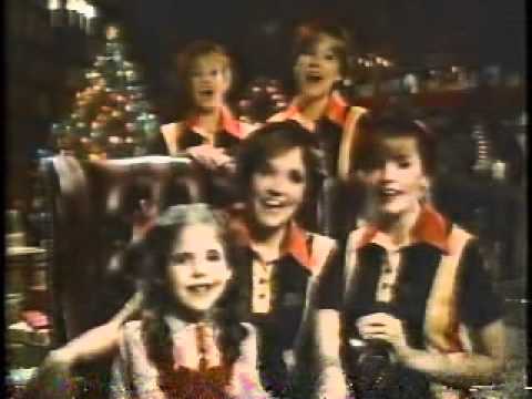 1980's Burger King Christmas Commercial - Lea Thompson, Elisabeth Shue & Sarah Michelle Gellar