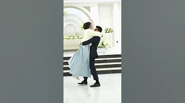 تركضلي وفاتح ايدك احظني روحي تريدك زيد الحبيب بدت تمطر 