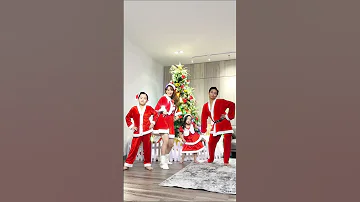 Khánh Thi Phan Hiển x Christmas Dancing - Jingle Bell Rock