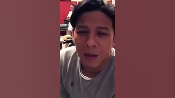 Enak banget cara ngerokok Ariel Noah ini