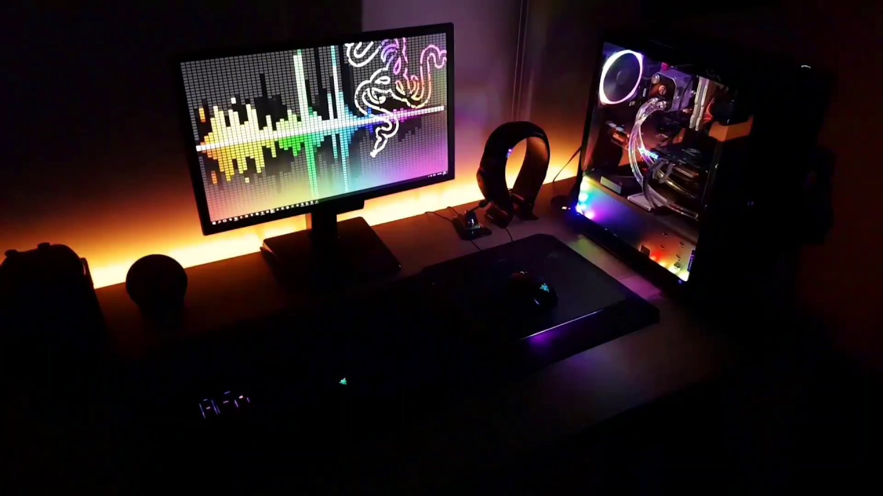 Xynth audio chroma. Razer колонки Chroma. Chroma Studio Razer подсветка пресеты. Chroma Studio Razer Кастомная подсветка. Razer Chroma RGB Room.