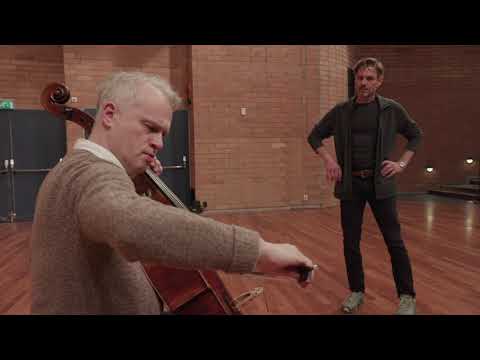 Thedéen testing newly built copy of Rostropovich-cello