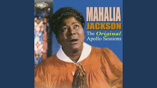 Video thumbnail of "Mahalia Jackson - Walk With Me"