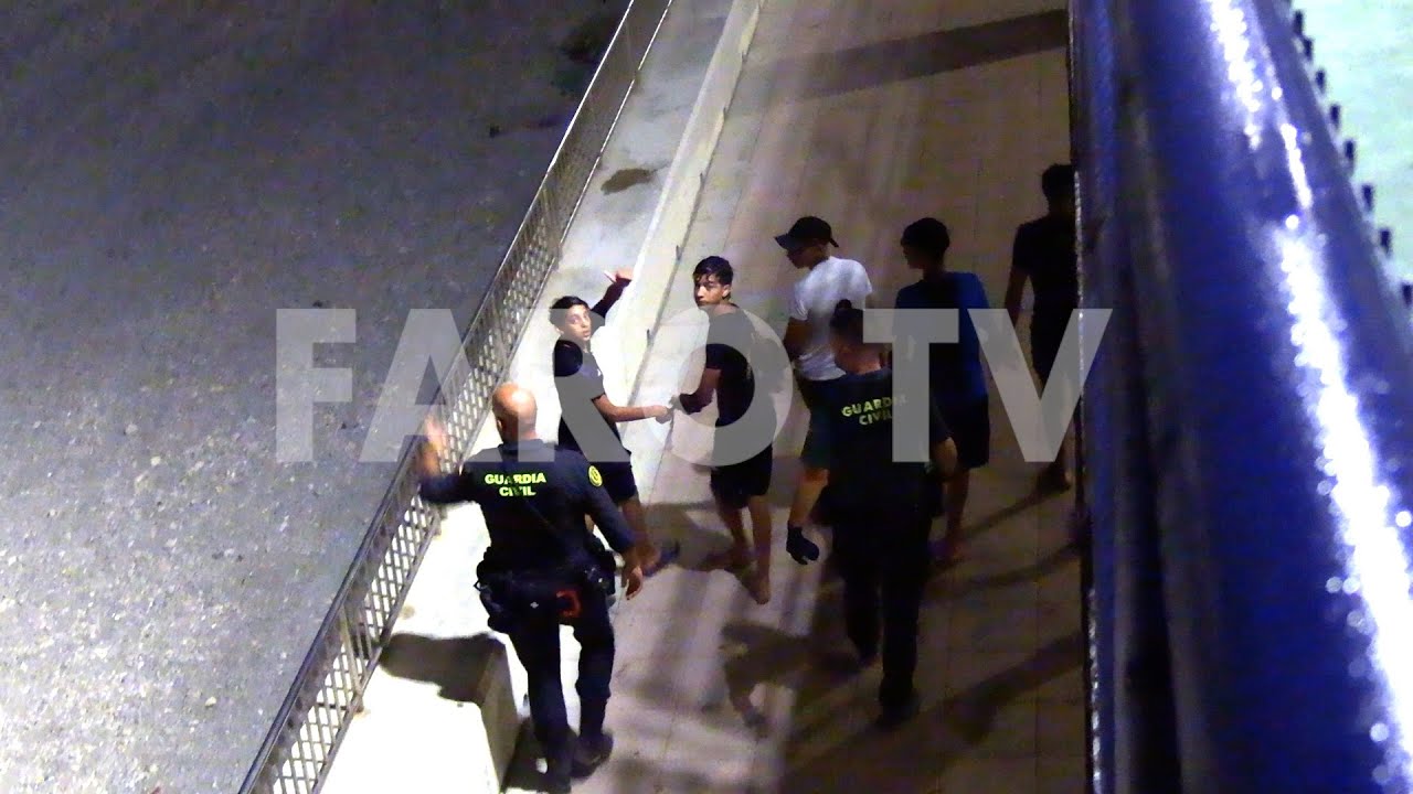 La peor noche de presión en Ceuta con inmigrantes cruzando a nado