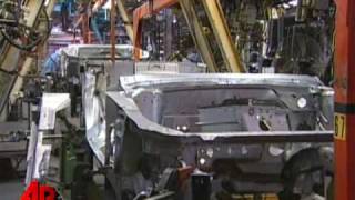 Celebrity Money Minute: John Thain, UAW, Oil Wealth