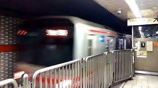 東京メトロ02系池袋駅入線シーン