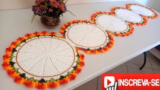 Centro de mesa renda/ fácil e perfeito. #crochet #caminhodemesa @ronaliacroche