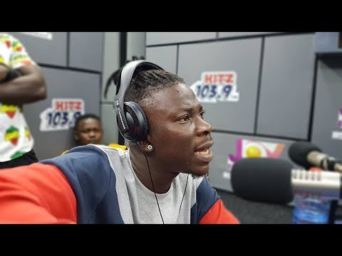 Stonebwoy Angrily blast Shatta wale on hitz Fm..Watch video here