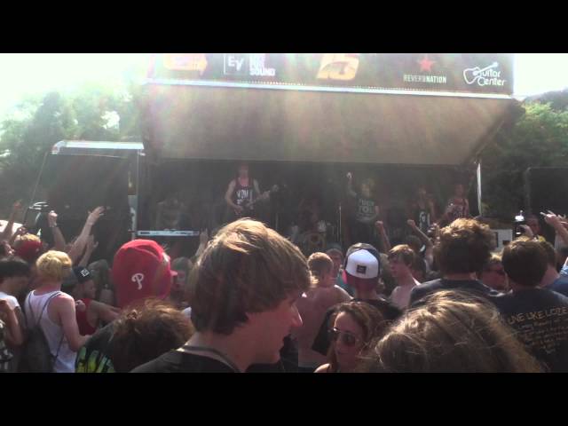 A Skylit Drive - Too little Too late Warped tour 11 @ Camden class=