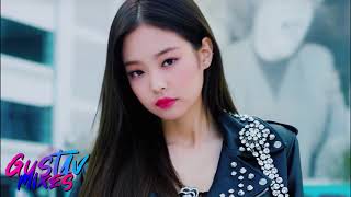 proof that 'dumb dumb' was meant for jennie (joke; just a mash-up) Resimi