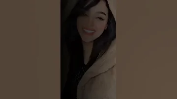 في ناس تسكر من الوسكي وانا سكاري من الشفه 