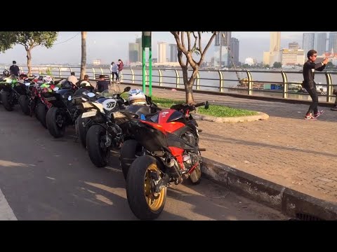 Exercise and Refreshing along Mekong River PhnomPenh Cambodia o