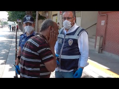 Maskesiz polise yakalandı, ceza kesilince kendisini tokatladı