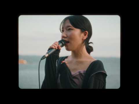 Muhwa - 긴 포옹 [Official Live]