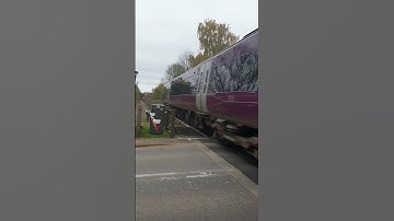 170534 passing thorpe on the hill LC with a 2 tone #train #class170
