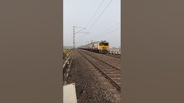 Katwa Howrah  Emu Local #rail #indianrailways #train #railover #railway #raillove #railjourney
