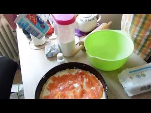 Видео рецепт Пирог с копченым лососем
