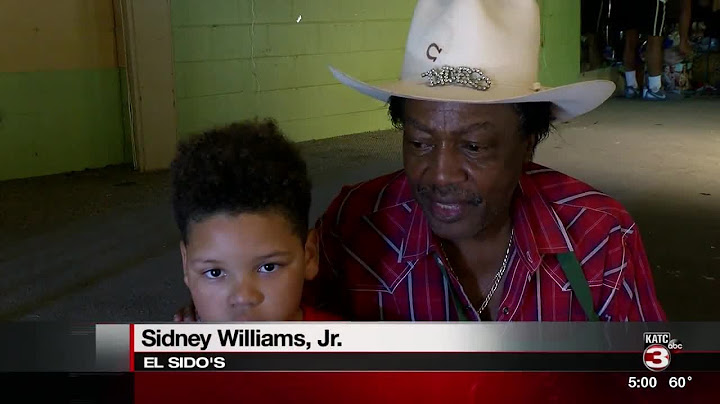 More than 100 people receive Thanksgiving Baskets