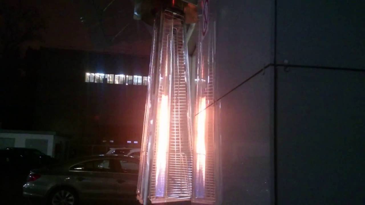 Пламя в Ballu Bogh-14 согревает вечером, уличный газовый ик-обогреватель