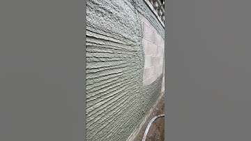 Machine spray applied adhesive render basecoat. #mrsmoothplastering