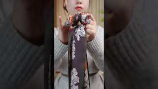 🇰🇷 Korean Scarf Style in 10 SecondsEasy&amp;Beautiful#scarfstyle#shorts#koreanfashion#koreanstyle#scarf