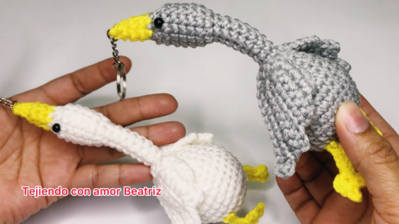 “Aprende a tejer un adorable CISNE 🦢 amigurumi llavero  (PASO A PASO)