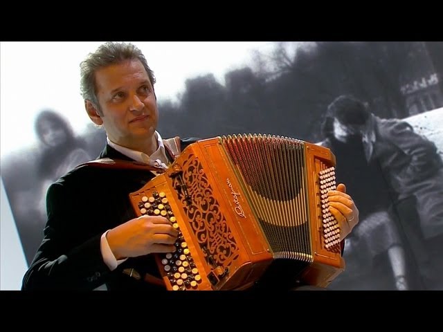 在 YouTube 上觀看「PLACIDO DOMINGO et ZAZ - La chanson des Vieux Amants」 在 YouTube 上觀看「PLACIDO DOMINGO et ZAZ - La chanson des Vieux Amants」