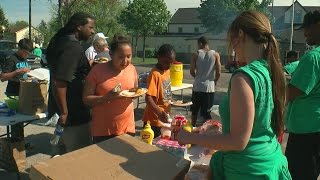Police, Community Activists Gather To Find Solution To Gun Violence