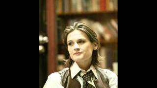 Miniatura del video "Madeleine PEYROUX - Back in your own back yard"