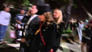 Famous Jessica Alba greets fans while departing Katy Perry Chari... Profile