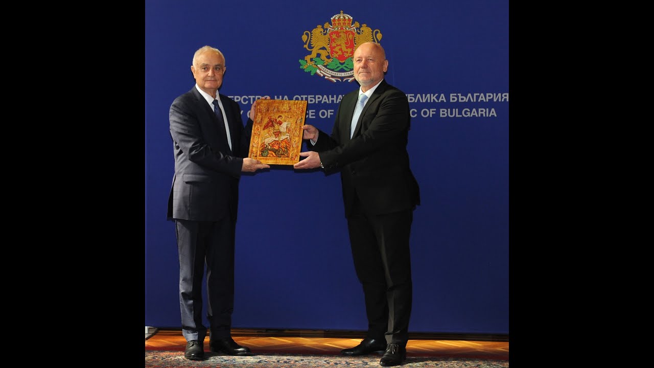 Министърът на отбраната Атанас Запрянов встъпи в длъжност