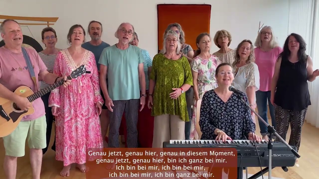 Genau jetzt, genau hier - Heilsames Singen mit K. & W. Bossinger und Teilnehmenden eines Seminars