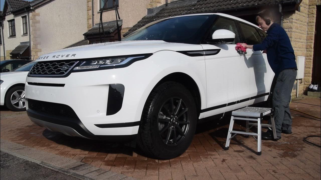 Land Rover/Range Rover Evoque Maintenance Valet/Detail with carpet